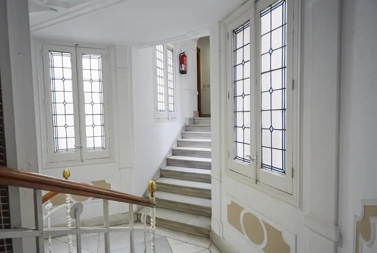 Apartamento V Alcalaretiro Ideal Parejas Мадрид Экстерьер фото